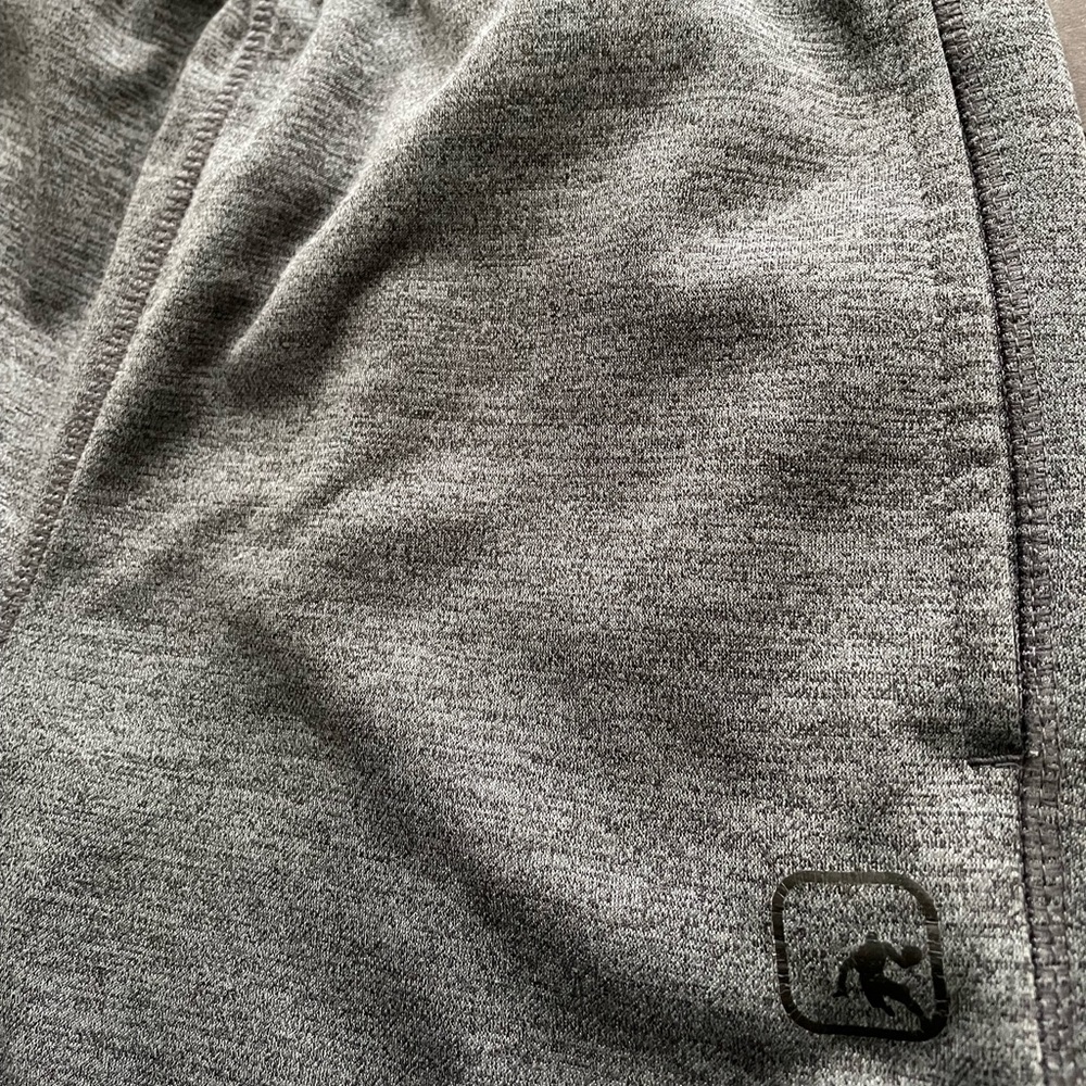AND1 Men's Fleece Basketball Training Joggers Gray Athletic Gym Sweatpants Sz S - Picture 8 of 12